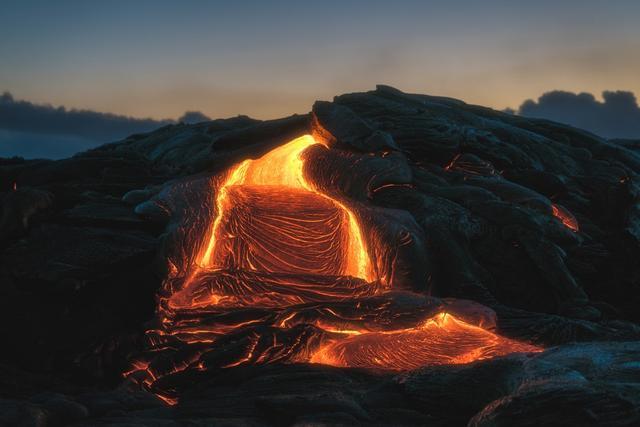 世界最大活火山时隔38年再喷发的简单介绍